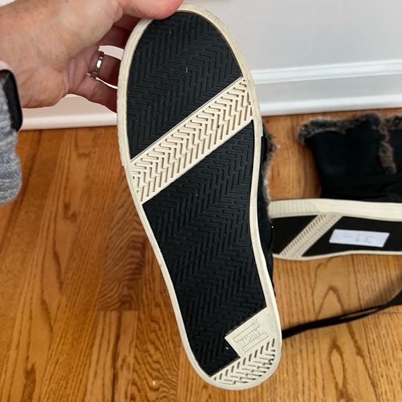 TOMS Vista Boots Black Faux Fur Size 9 - Picture 5 of 11